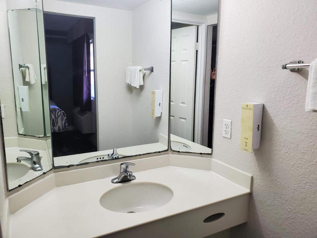 Budget Host Inn- Medical Center リトルロック エクステリア 写真